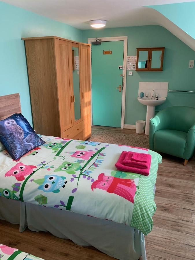 Bedrock Lodge Winterbourne Exterior foto